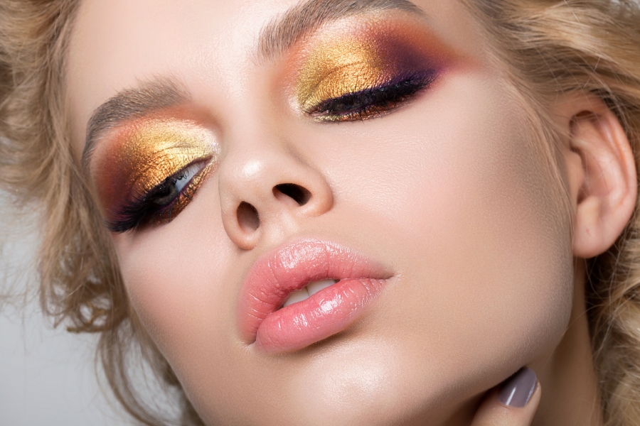 Olympic Makeup - Gold Bronze Eyeshadow